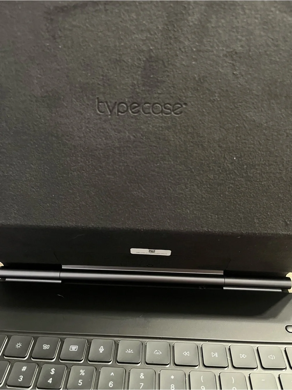 Magnetic typecase For 13’ iPad